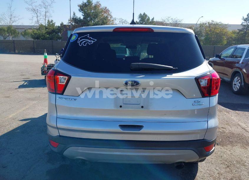 Photo 16 of 2019 Ford Escape SE (VIN 1FMCU0GD3KUC04793)
