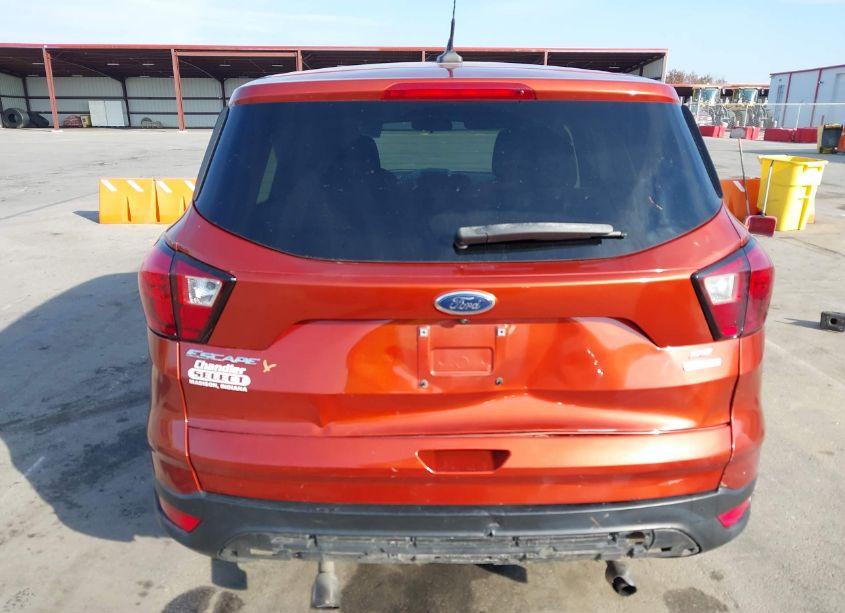 Photo 6 of 2019 Ford Escape SE (VIN 1FMCU0GD3KUC51872)