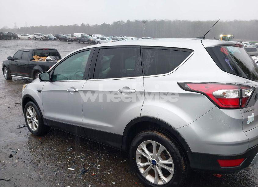 Photo 14 of 2017 Ford Escape SE (VIN 1FMCU0GD4HUA53374)