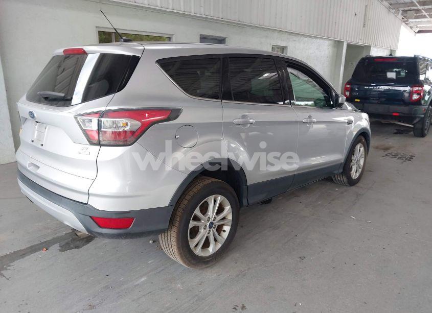 Photo 4 of 2017 Ford Escape SE (VIN 1FMCU0GD4HUA74239)
