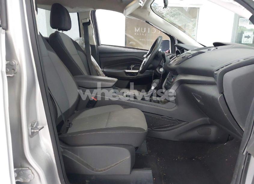 Photo 5 of 2017 Ford Escape SE (VIN 1FMCU0GD4HUA74239)