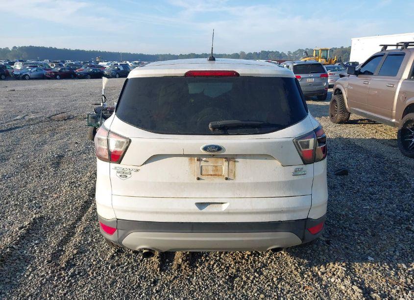 Photo 16 of 2017 Ford Escape SE (VIN 1FMCU0GD4HUA99268)