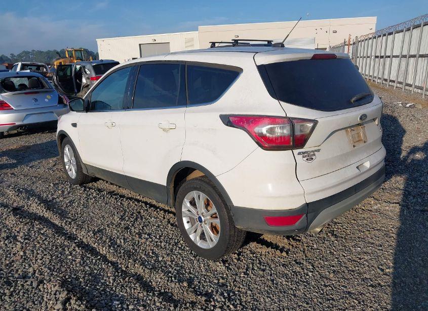 Photo 3 of 2017 Ford Escape SE (VIN 1FMCU0GD4HUA99268)