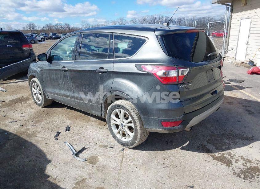 Photo 3 of 2017 Ford Escape SE (VIN 1FMCU0GD4HUB08910)