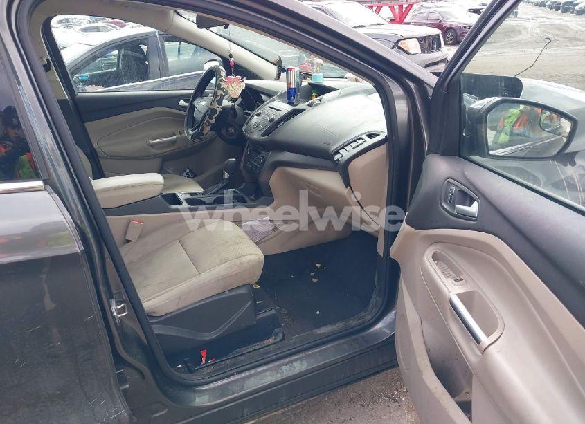 Photo 5 of 2017 Ford Escape SE (VIN 1FMCU0GD4HUB08910)