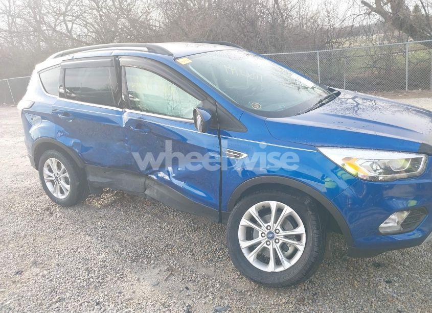 Photo 6 of 2017 Ford Escape SE (VIN 1FMCU0GD4HUB51370)