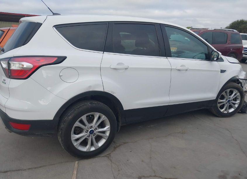 Photo 14 of 2017 Ford Escape SE (VIN 1FMCU0GD4HUC81830)