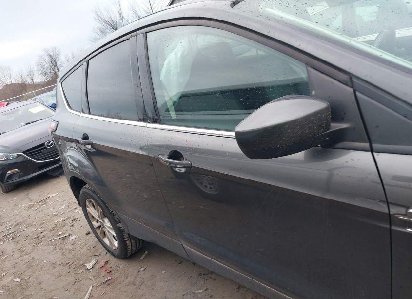 Photo 13 of 2017 Ford Escape SE (VIN 1FMCU0GD4HUC86929)