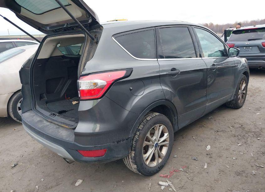 Photo 4 of 2017 Ford Escape SE (VIN 1FMCU0GD4HUC86929)