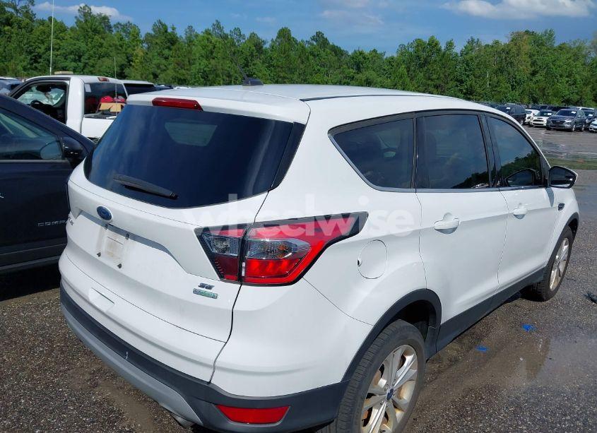 Photo 4 of 2017 Ford Escape SE (VIN 1FMCU0GD4HUC97431)