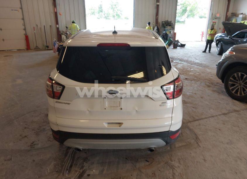 Photo 16 of 2017 Ford Escape SE (VIN 1FMCU0GD4HUE40040)