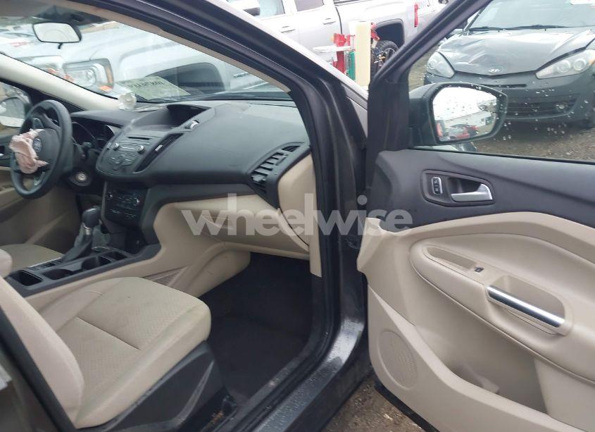 Photo 5 of 2017 Ford Escape SE (VIN 1FMCU0GD4HUE51541)