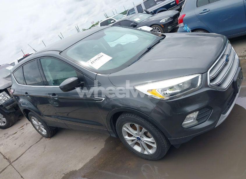 Photo 13 of 2017 Ford Escape SE (VIN 1FMCU0GD4HUE76469)