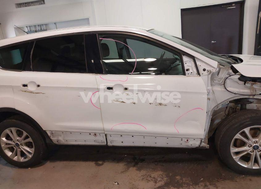 Photo 14 of 2017 Ford Escape SE (VIN 1FMCU0GD4HUE77217)