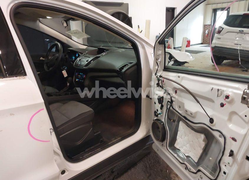 Photo 5 of 2017 Ford Escape SE (VIN 1FMCU0GD4HUE77217)