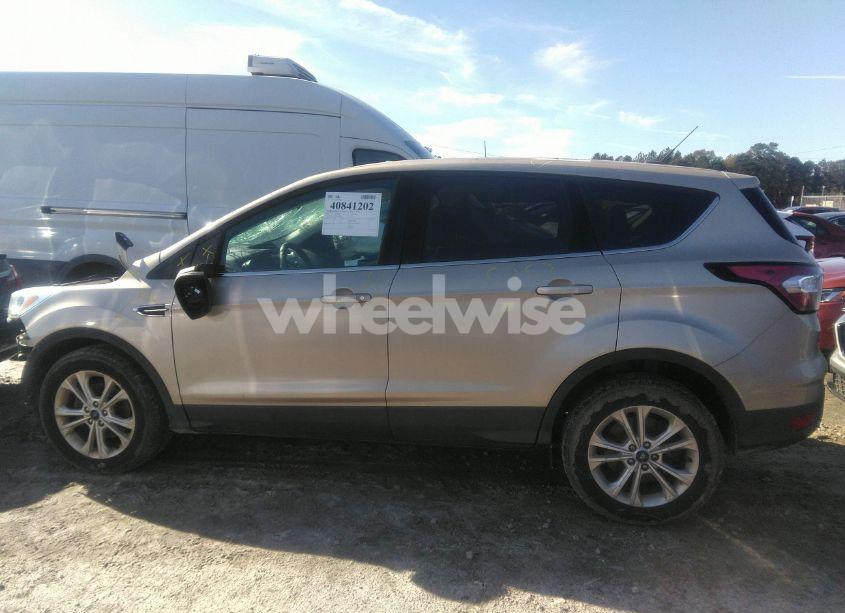 Photo 14 of 2017 Ford Escape SE (VIN 1FMCU0GD4HUE97659)