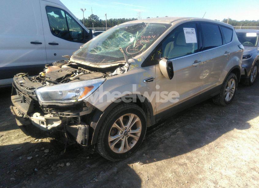 Photo 2 of 2017 Ford Escape SE (VIN 1FMCU0GD4HUE97659)