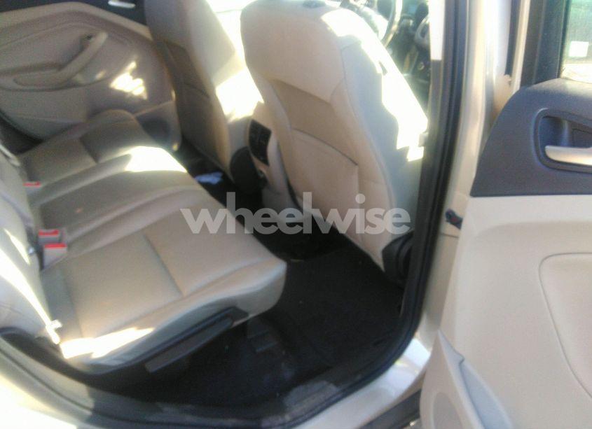 Photo 8 of 2017 Ford Escape SE (VIN 1FMCU0GD4HUE97659)