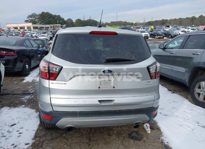 Photo 16 of 2018 Ford Escape SE (VIN 1FMCU0GD4JUA65708)
