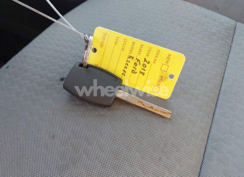 Photo 11 of 2018 Ford Escape SE (VIN 1FMCU0GD4JUA65742)