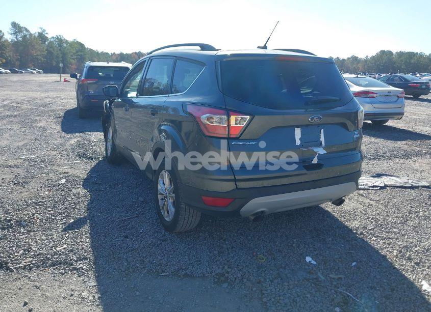 Photo 3 of 2018 Ford Escape SE (VIN 1FMCU0GD4JUA65742)
