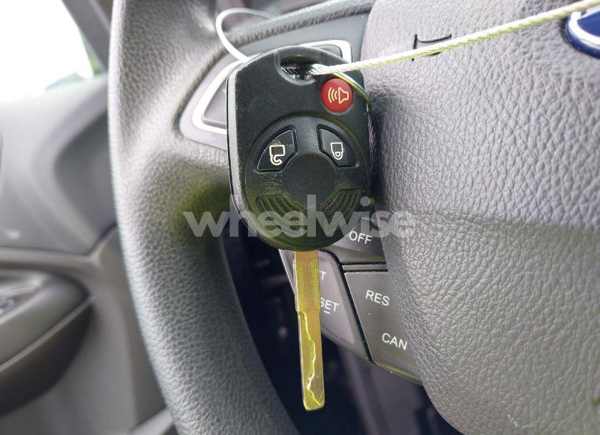 Photo 11 of 2018 Ford Escape SE (VIN 1FMCU0GD4JUA84534)