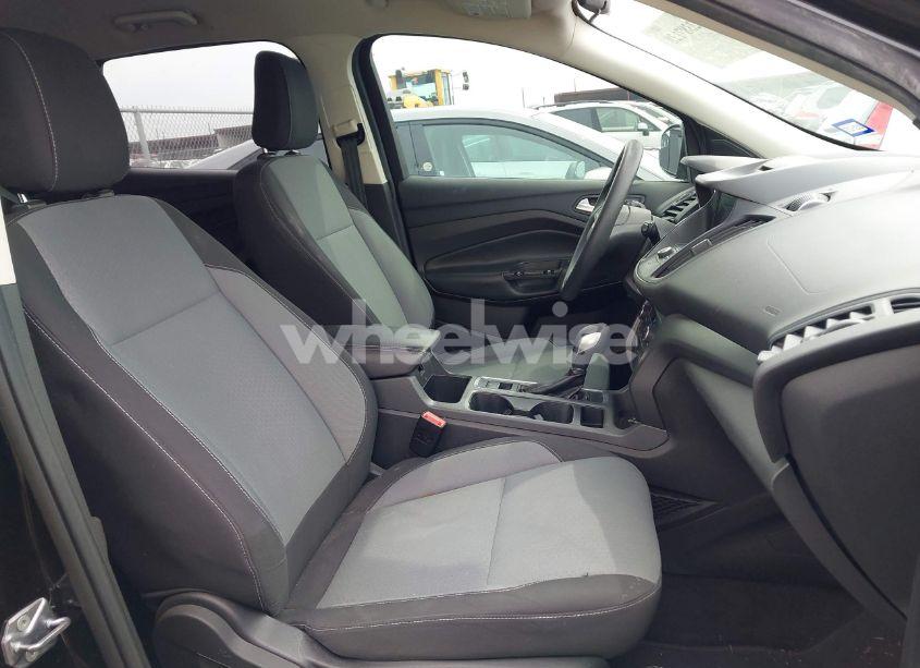 Photo 5 of 2018 Ford Escape SE (VIN 1FMCU0GD4JUA84534)