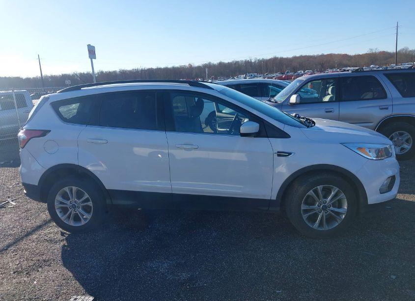 Photo 13 of 2018 Ford Escape SE (VIN 1FMCU0GD4JUA94478)