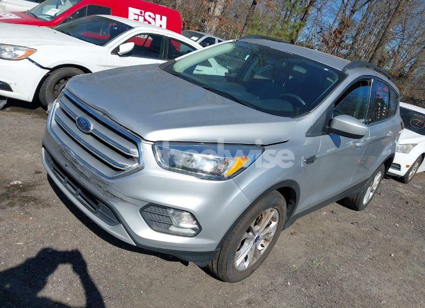 Photo 2 of 2018 Ford Escape SE (VIN 1FMCU0GD4JUC12707)