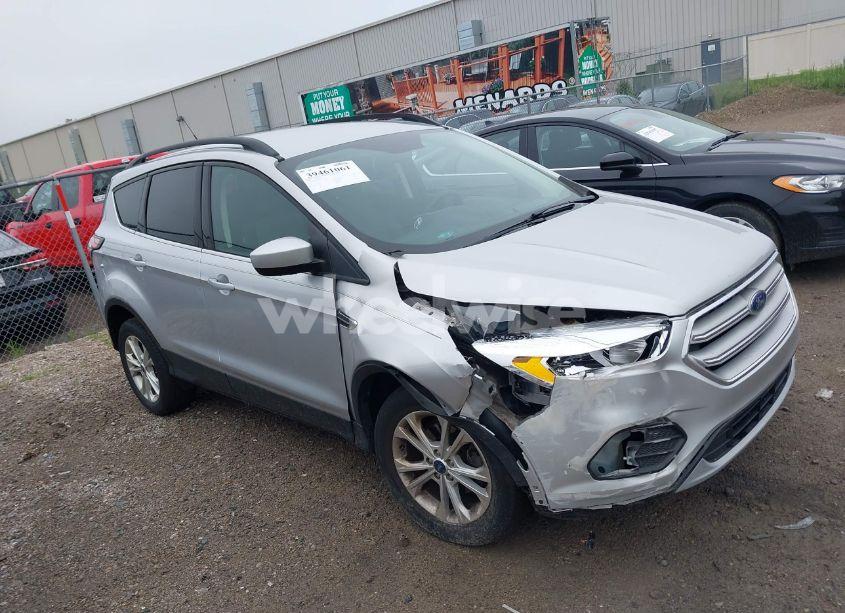 2018 Ford Escape SE (VIN 1FMCU0GD4JUC32911) main photo