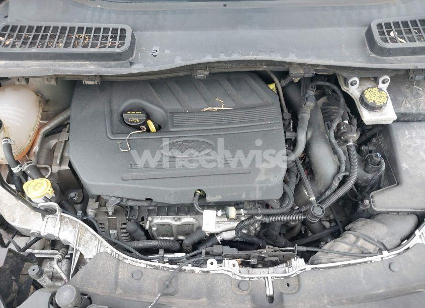 Photo 10 of 2018 Ford Escape SE (VIN 1FMCU0GD4JUC32911)