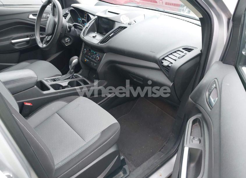 Photo 5 of 2018 Ford Escape SE (VIN 1FMCU0GD4JUC32911)