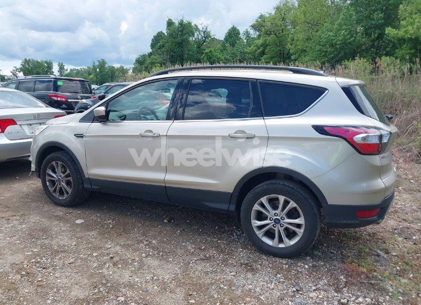 Photo 14 of 2018 Ford Escape SE (VIN 1FMCU0GD4JUC45125)