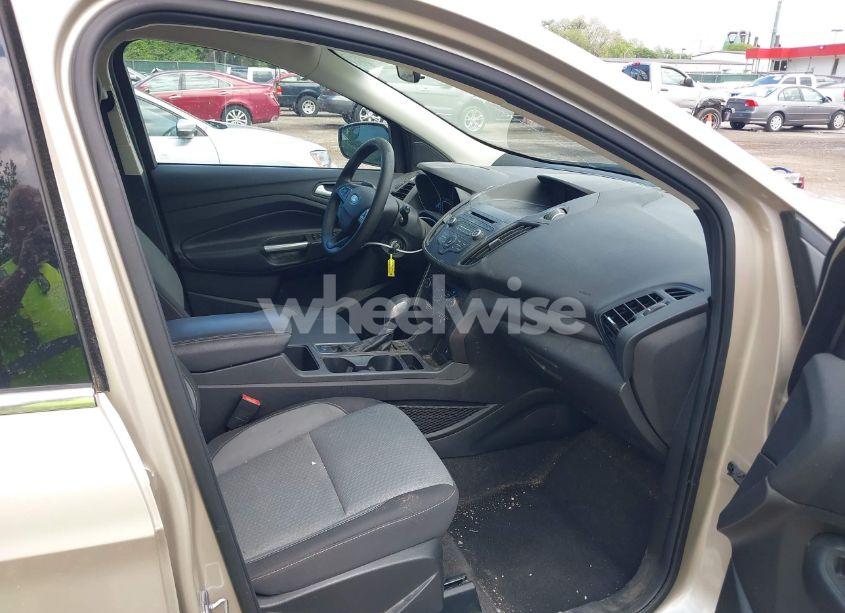 Photo 5 of 2018 Ford Escape SE (VIN 1FMCU0GD4JUC45125)