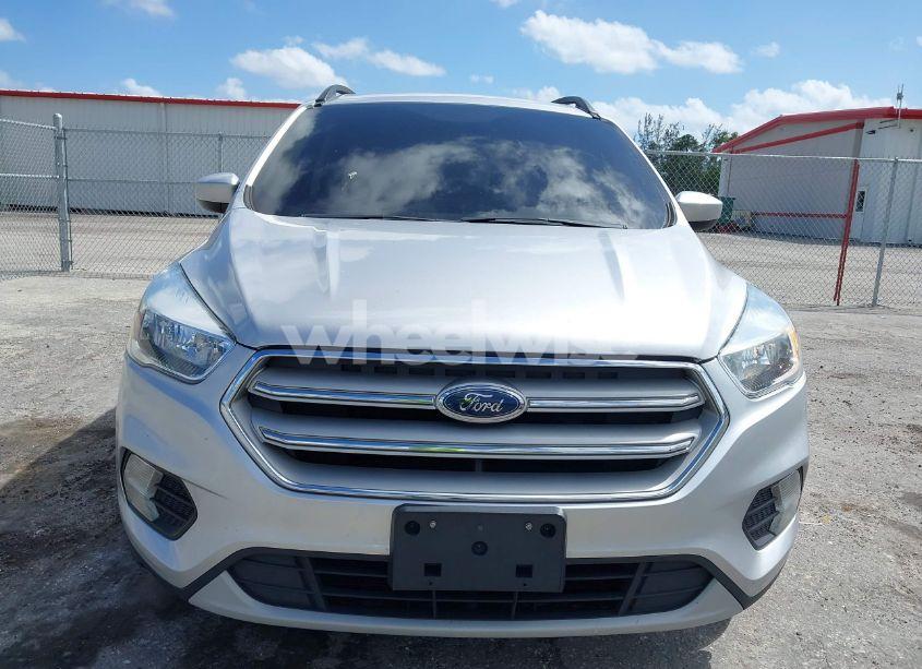 Photo 13 of 2018 Ford Escape SE (VIN 1FMCU0GD4JUC80814)