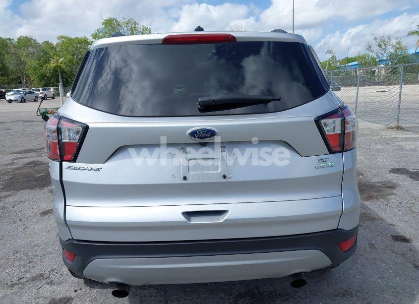 Photo 17 of 2018 Ford Escape SE (VIN 1FMCU0GD4JUC80814)