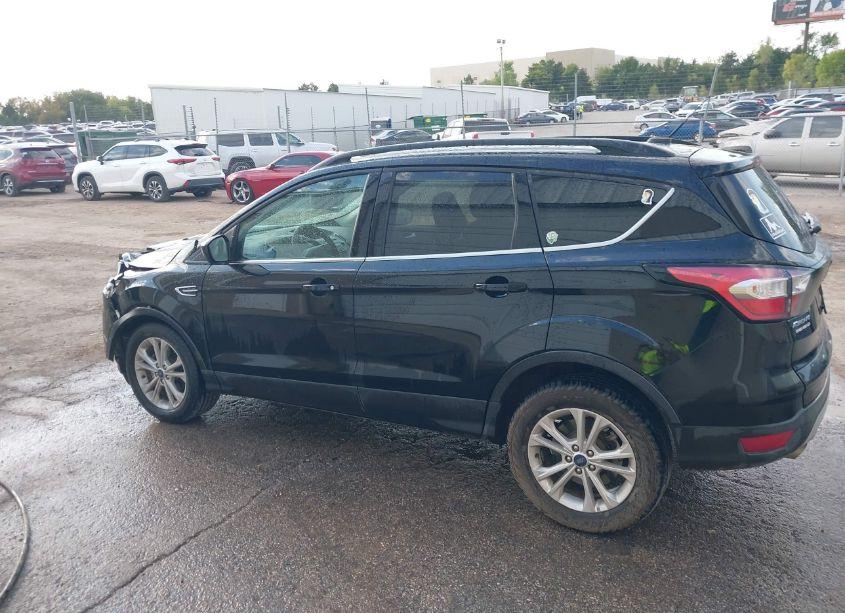 Photo 14 of 2018 Ford Escape SE (VIN 1FMCU0GD4JUC90582)