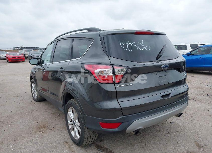 Photo 3 of 2018 Ford Escape SE (VIN 1FMCU0GD4JUD07607)