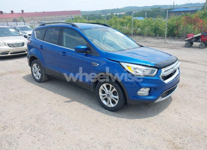 2018 Ford Escape SE (VIN 1FMCU0GD4JUD17246) main photo