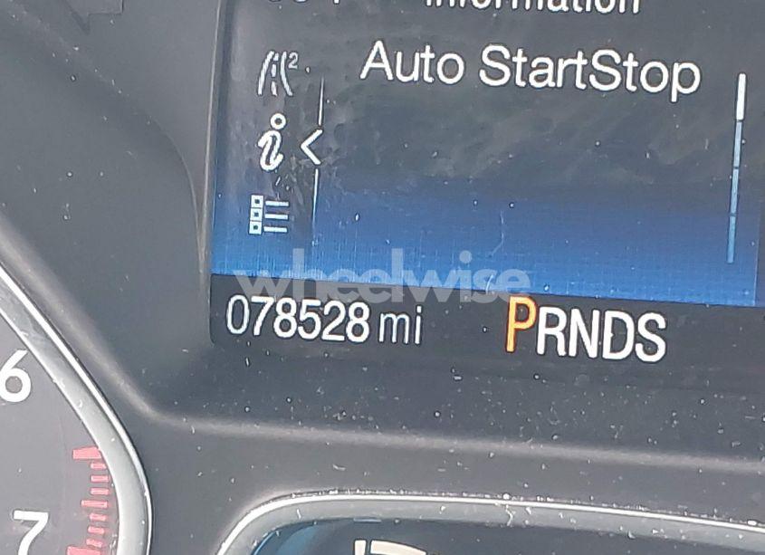 Photo 15 of 2018 Ford Escape SE (VIN 1FMCU0GD4JUD17246)