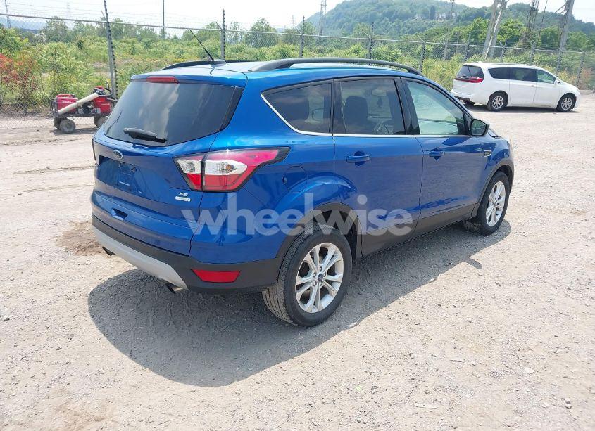 Photo 4 of 2018 Ford Escape SE (VIN 1FMCU0GD4JUD17246)
