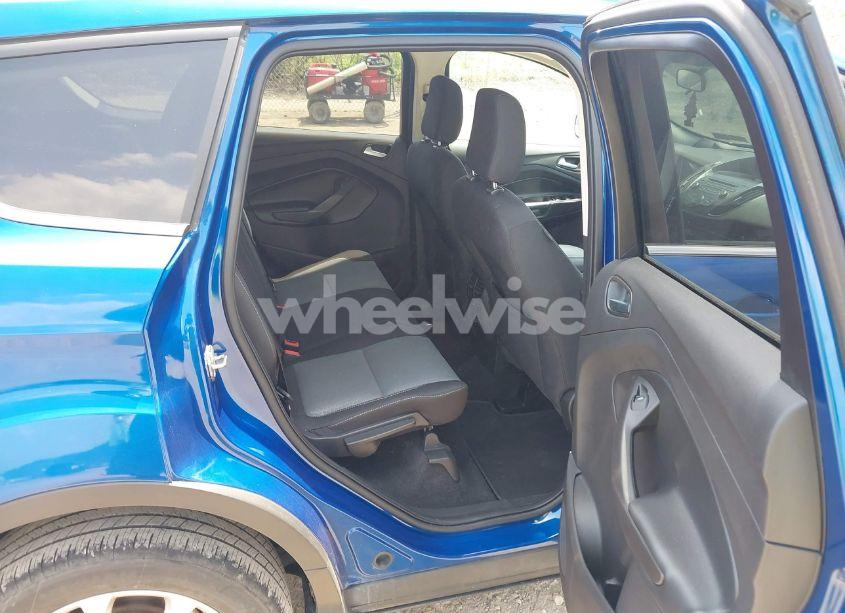 Photo 8 of 2018 Ford Escape SE (VIN 1FMCU0GD4JUD17246)