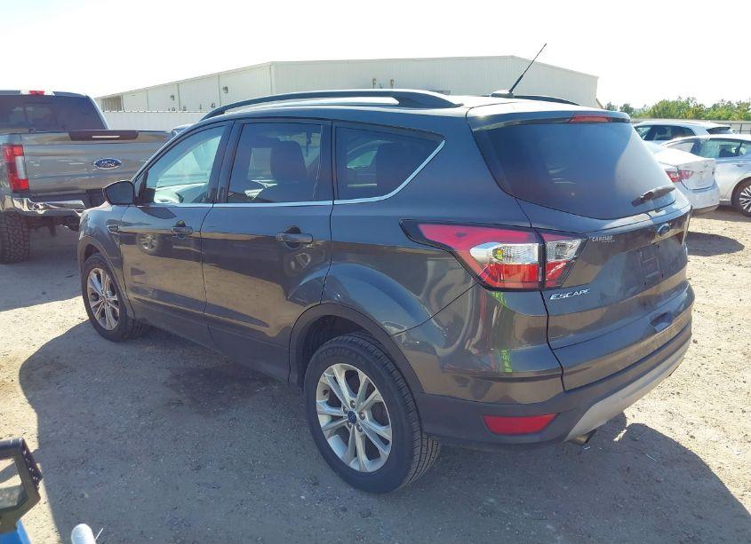 Photo 3 of 2018 Ford Escape SE (VIN 1FMCU0GD4JUD23323)