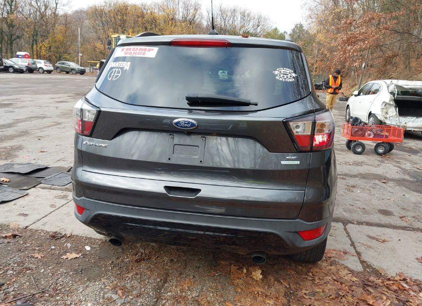Photo 17 of 2018 Ford Escape SE (VIN 1FMCU0GD4JUD42194)
