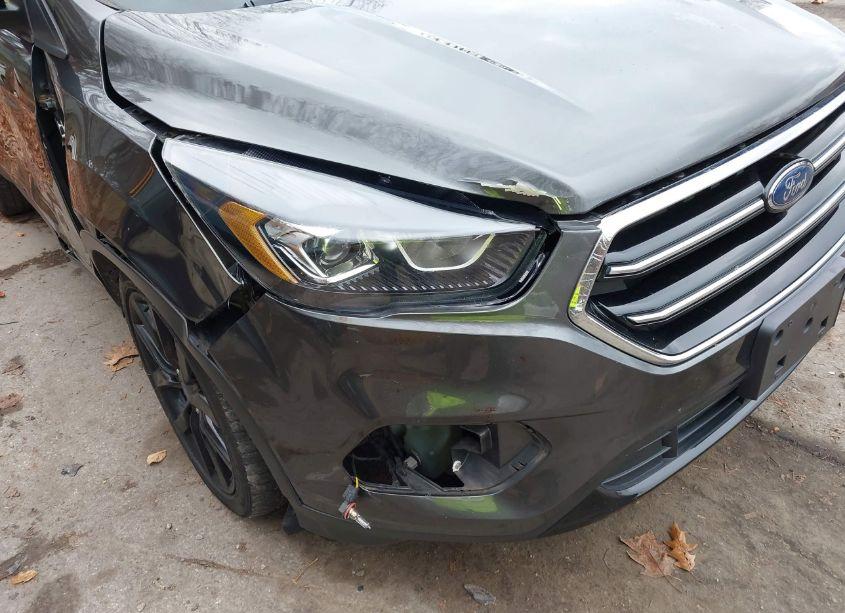 Photo 6 of 2018 Ford Escape SE (VIN 1FMCU0GD4JUD42194)