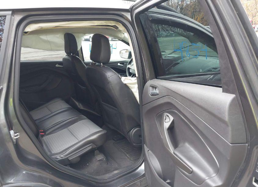 Photo 8 of 2018 Ford Escape SE (VIN 1FMCU0GD4JUD42194)