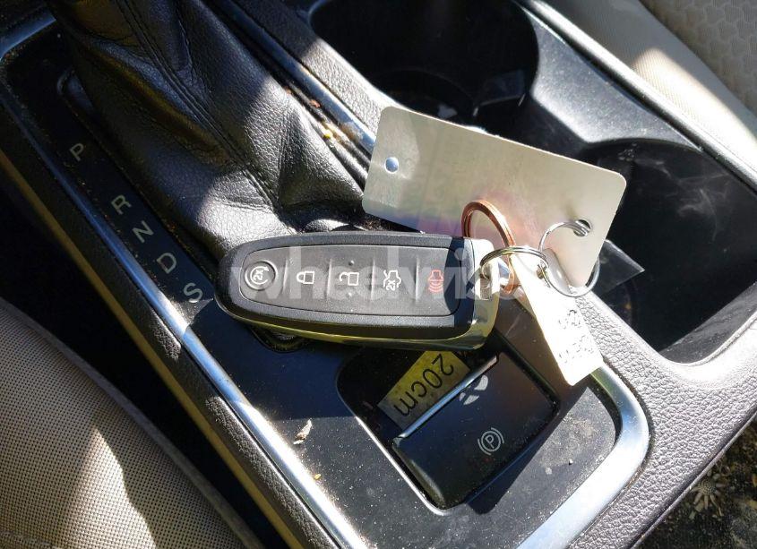 Photo 11 of 2019 Ford Escape SE (VIN 1FMCU0GD4KUB20403)