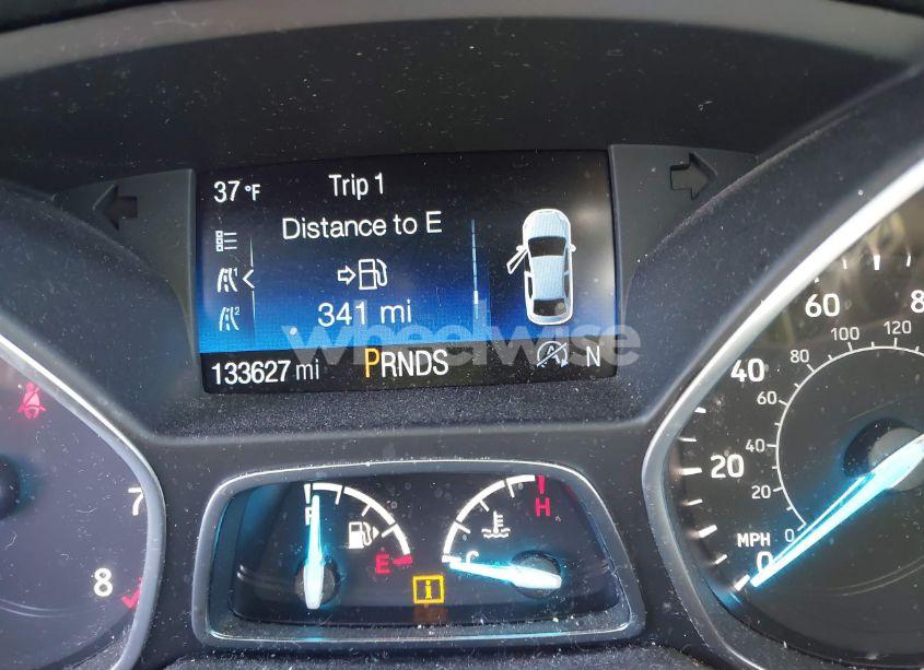 Photo 16 of 2019 Ford Escape SE (VIN 1FMCU0GD4KUB20403)