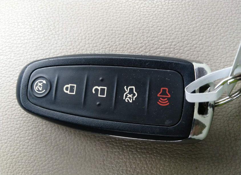 Photo 11 of 2019 Ford Escape SE (VIN 1FMCU0GD4KUB65017)