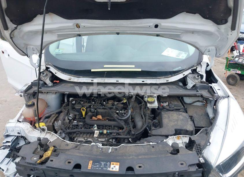 Photo 10 of 2019 Ford Escape SE (VIN 1FMCU0GD4KUC35521)